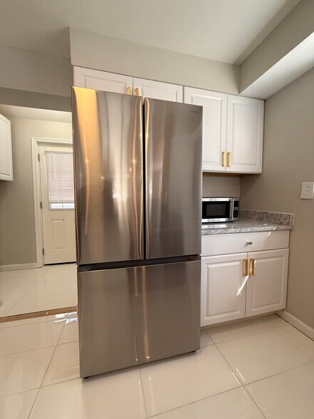 Building Photo - 41 Tuckerman St NW