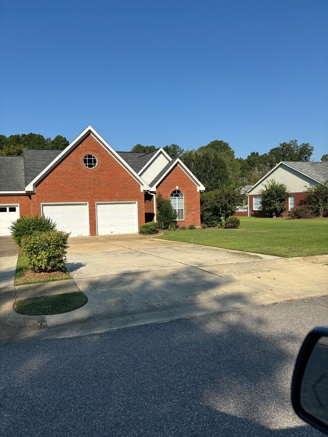 Building Photo - 109 Muirfield Ln