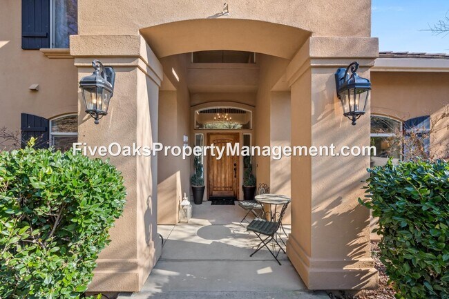 Building Photo - 5185 Mertola Dr