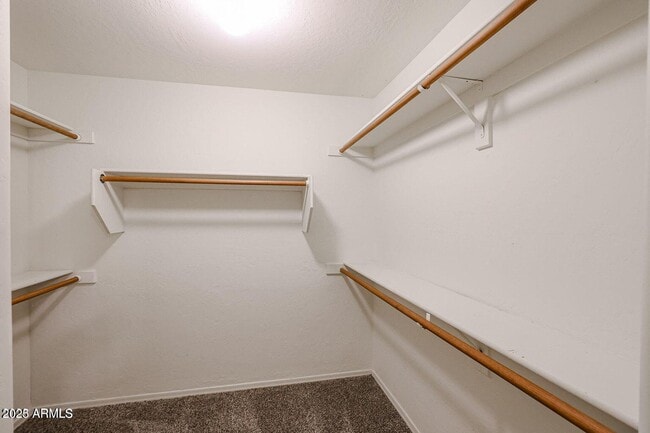 Building Photo - 1815 E Dava Dr