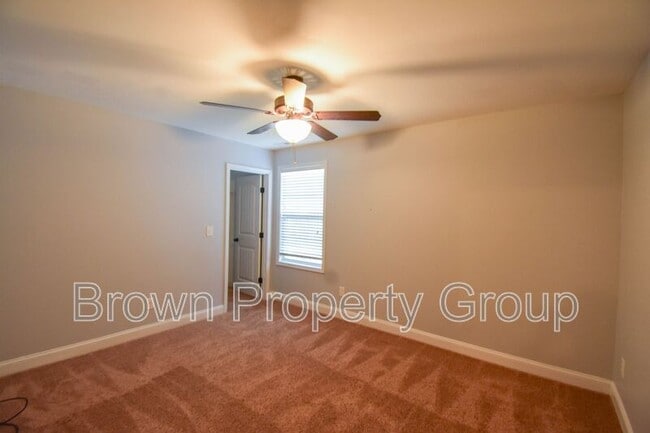 Building Photo - 1004 Liberty Ln