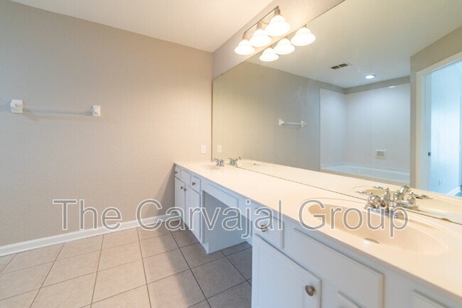 Building Photo - 1017 Enclair St