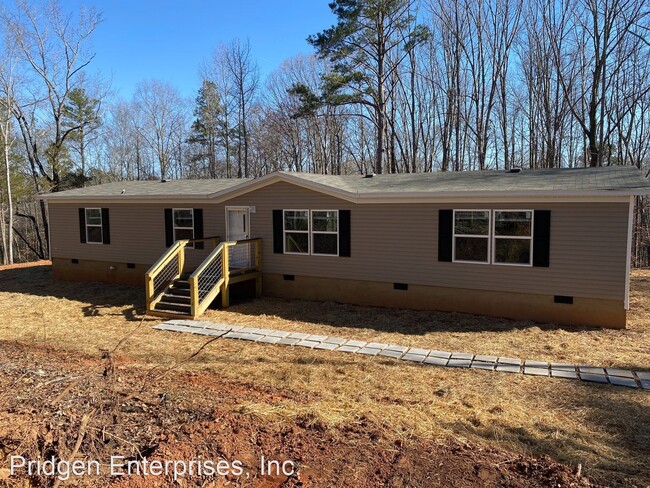 Primary Photo - 4 br, 2 bath House - 174 Valley Road