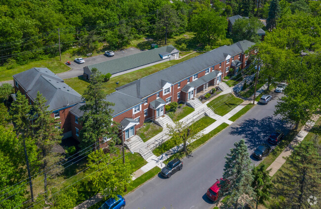 Aerial - Oakmont Park Apartments