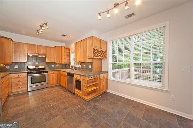 Building Photo - 1170 Rhyne Chase