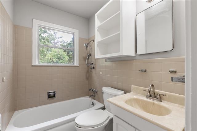 Building Photo - 5217 Deavers Ln