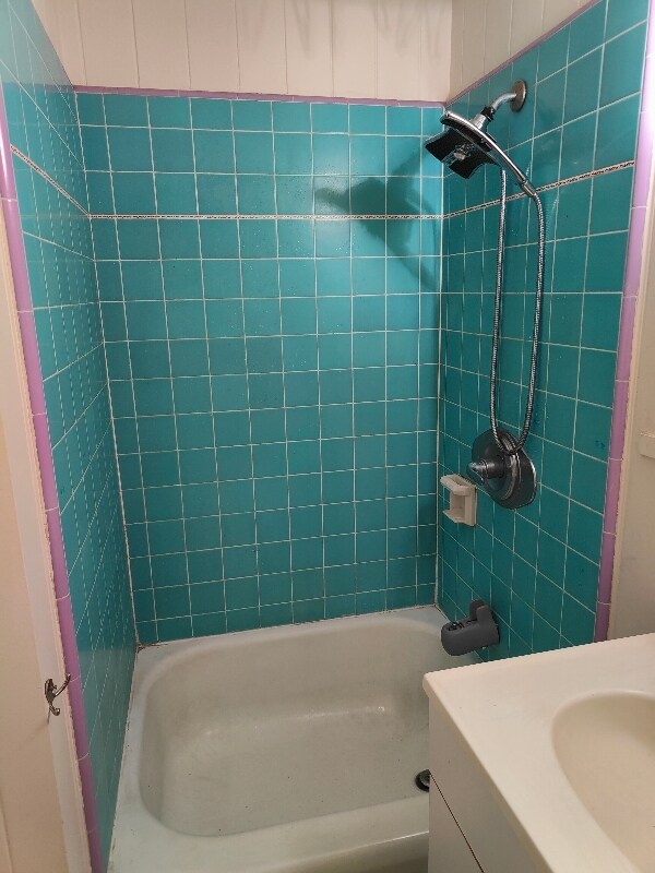 Building Photo - 821 Kinau St