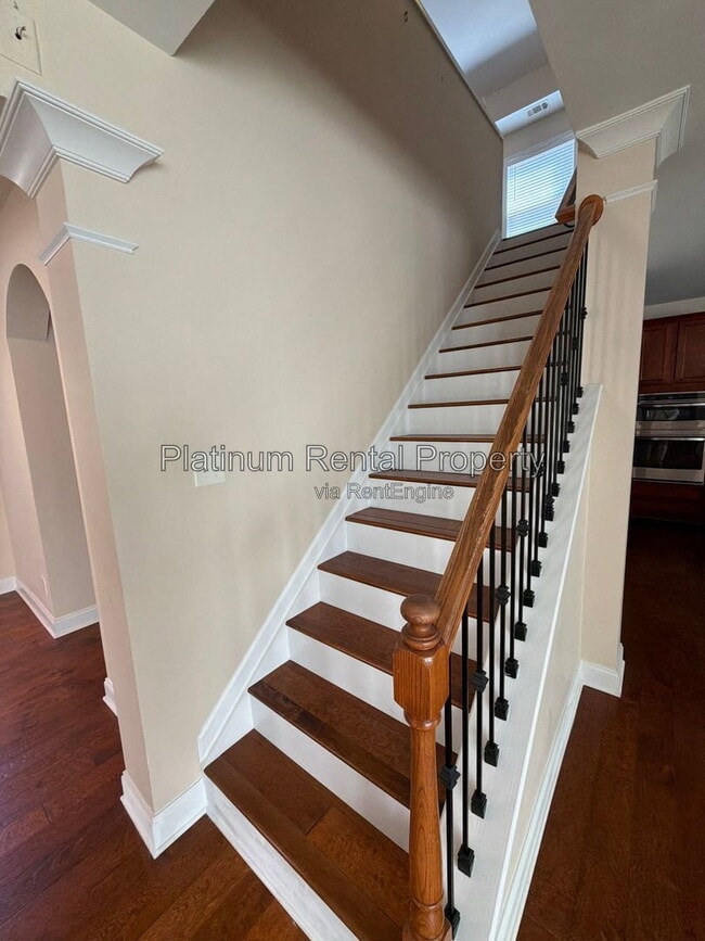 Building Photo - 4315 Avondale Ln