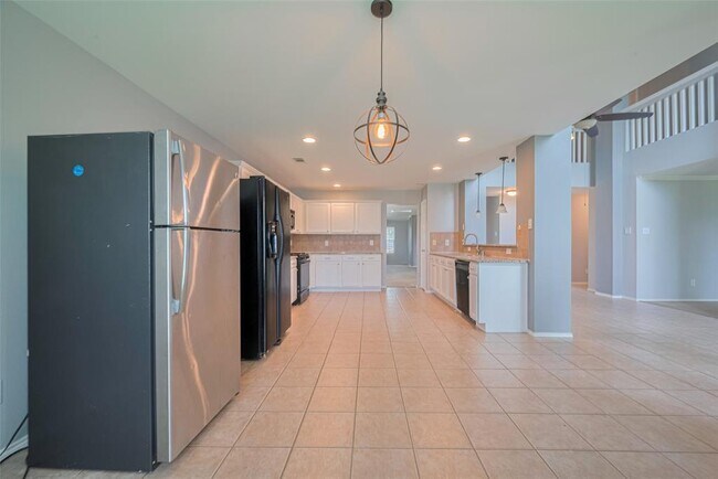 Building Photo - 3927 Flatwood Dr