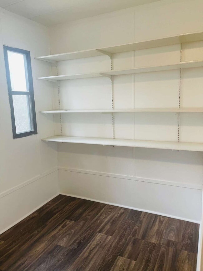 Building Photo - 3 BR, 2 BA doublewide in Pikeville school district