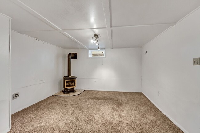 Building Photo - Exceptional 4-Bedroom Home in Prime Sugar House Location!