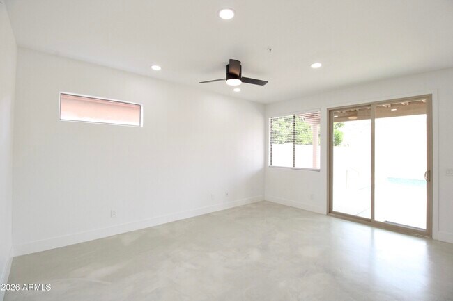 Building Photo - 15019 N 100th Way