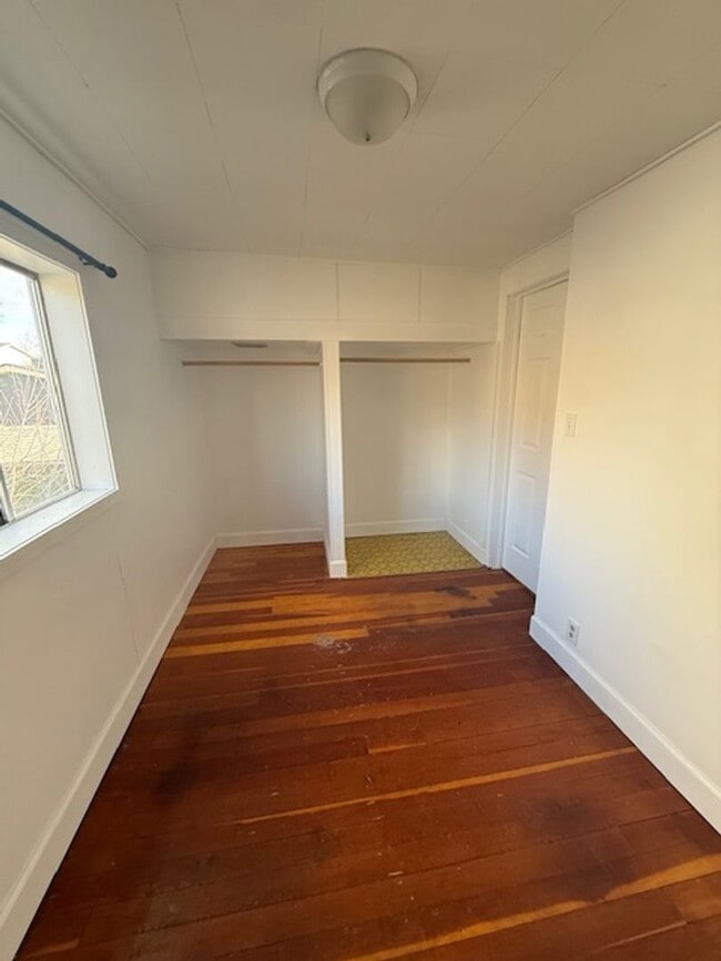 Building Photo - Hansen-PM-025-0262