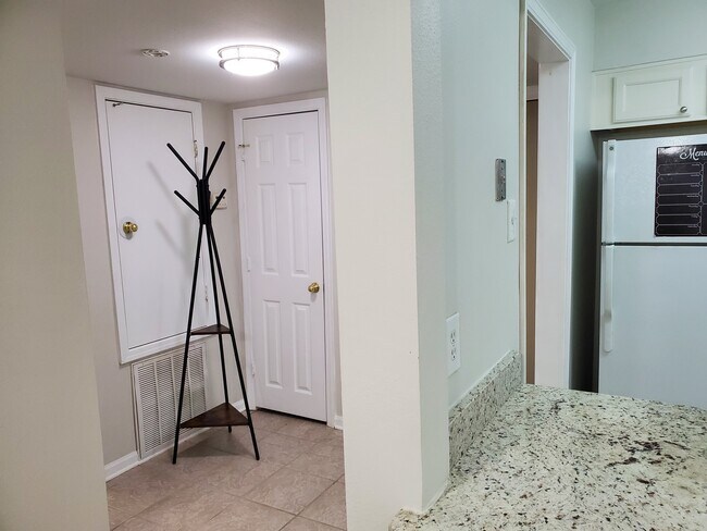 Building Photo - 2500 Houma Blvd