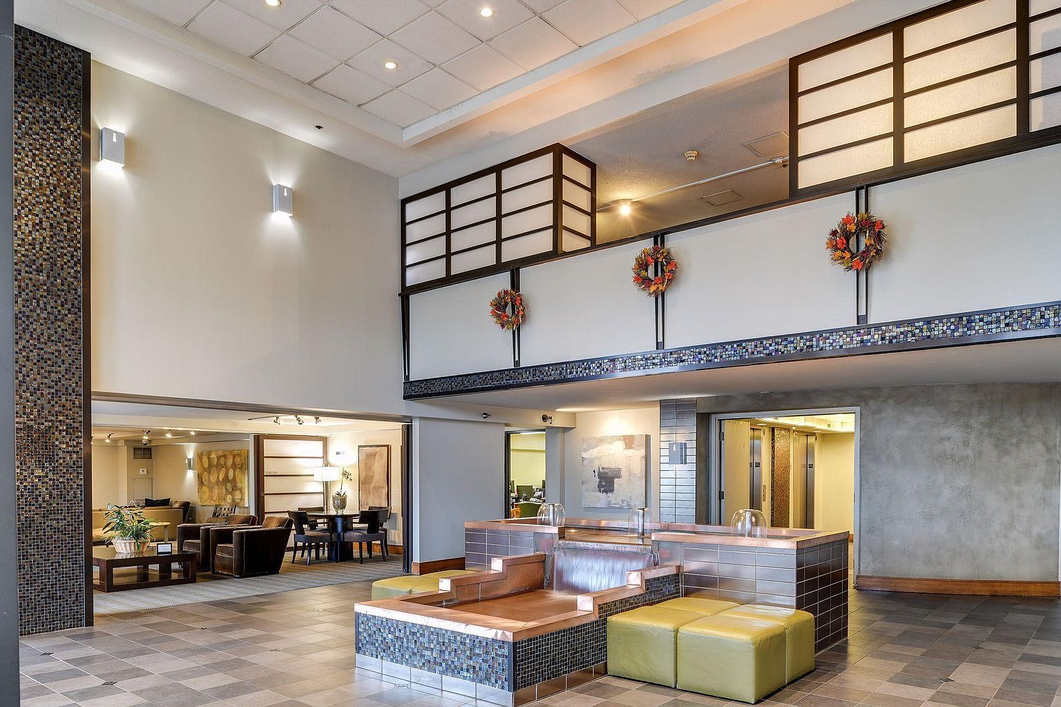 Lobby - 401 S 1st St