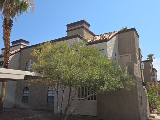 Building Photo - 2987 Juniper Hills Blvd