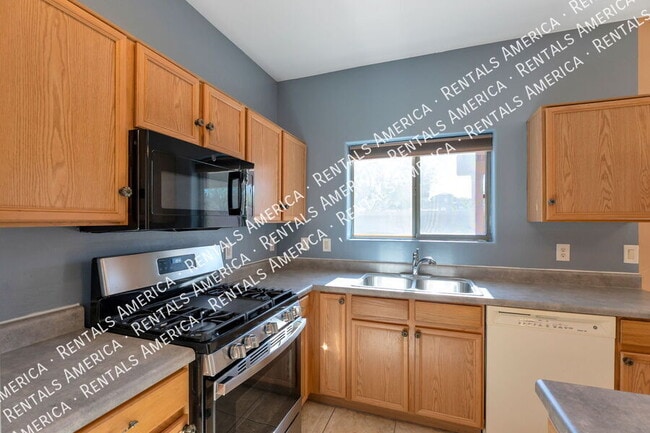 Building Photo - 568 E Painted Pueblo Dr