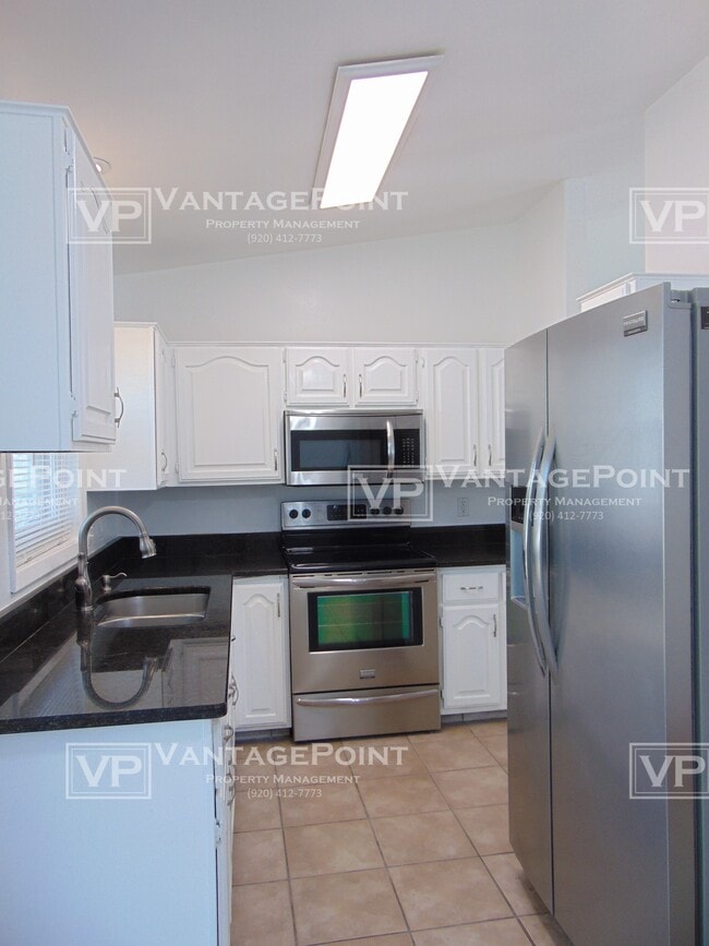 Building Photo - 433 S Kensington Dr