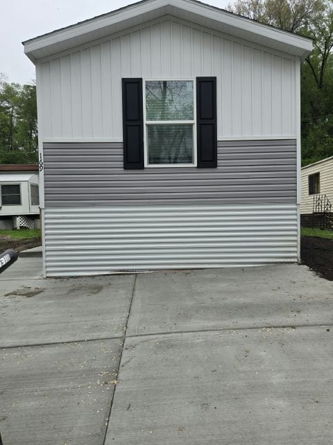 Building Photo - 169 Skyline Dr