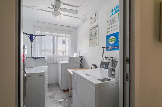 Building Photo - 1857 Jefferson St