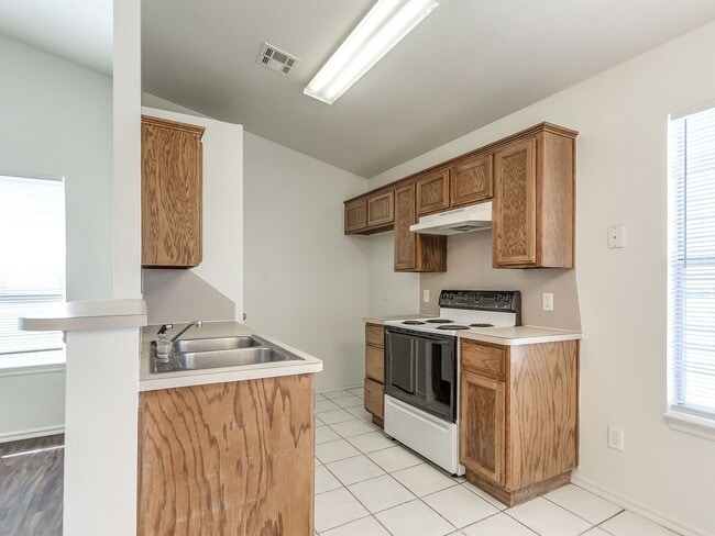 Building Photo - Charming Home for Rent in Norman