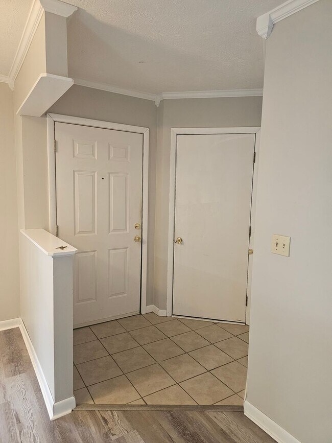 Building Photo - 7360 Van Grayson Loop