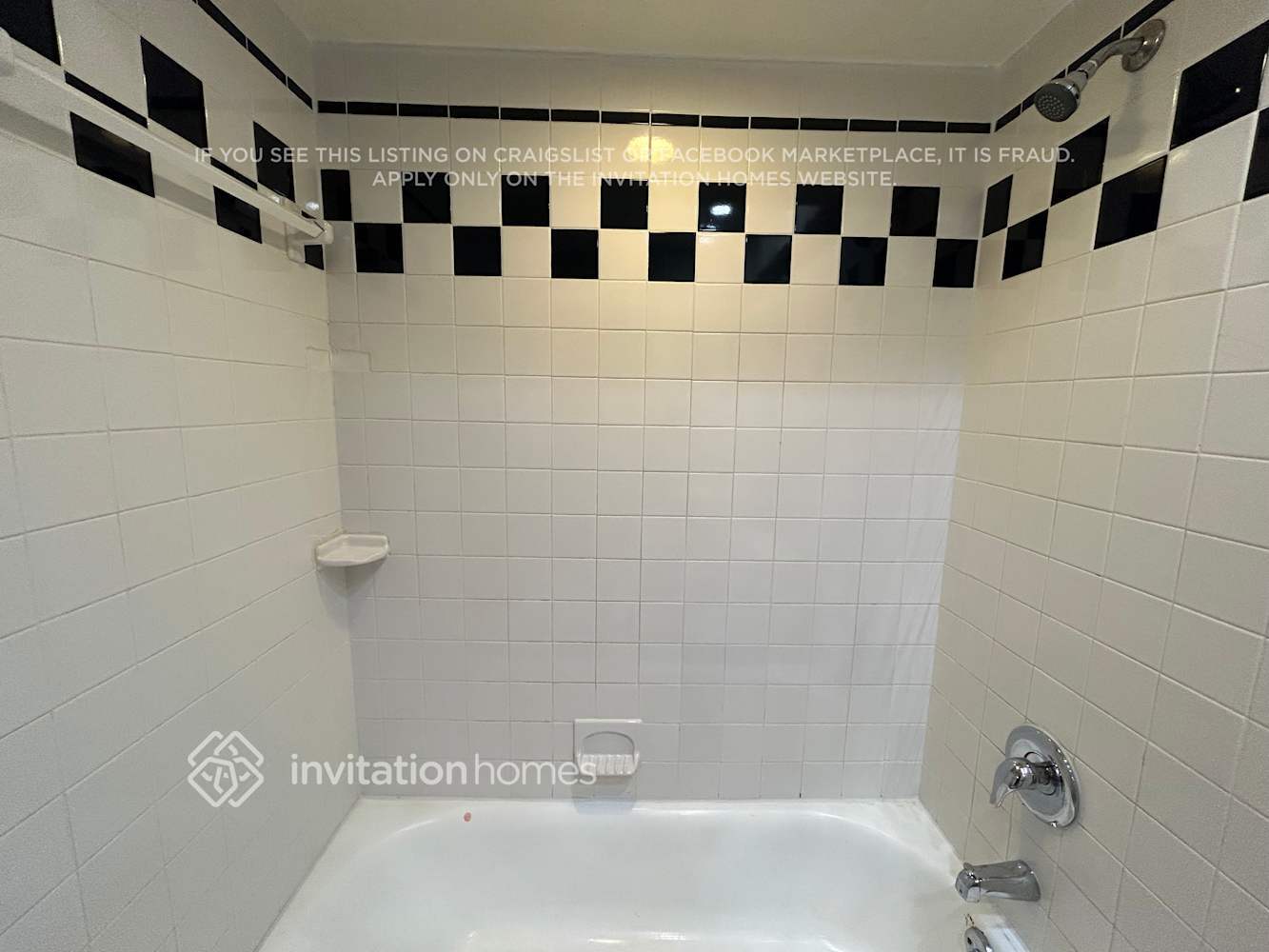 Building Photo - 212 SE 43rd Terrace