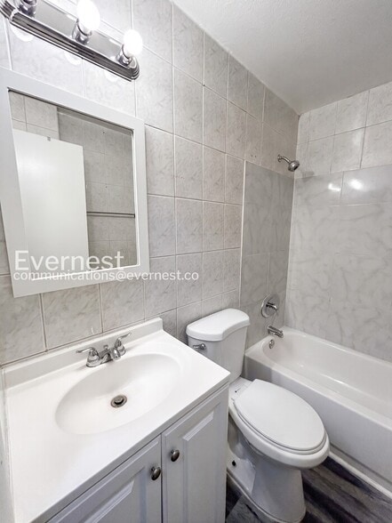 Building Photo - 4207 E Sandalwood Cir S
