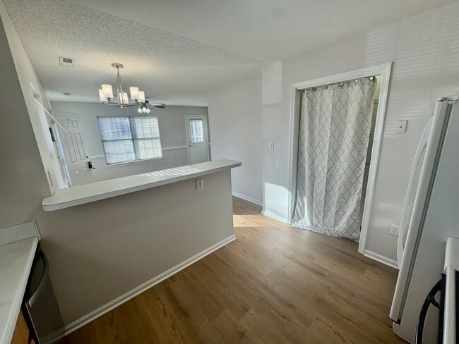 Building Photo - 1562 Indiana Ave