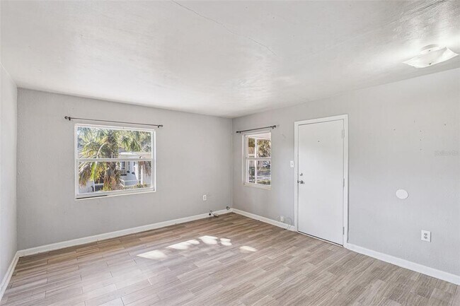 Building Photo - 420 Euclid Ave