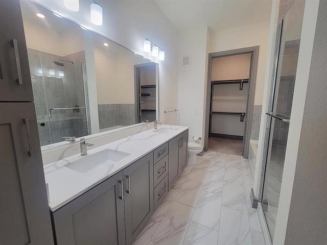 Building Photo - 2700 Old Denton Rd