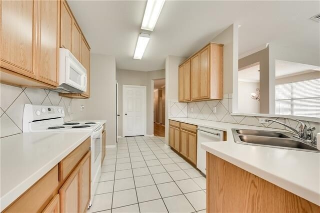 Building Photo - 14601 Eaglemont Dr