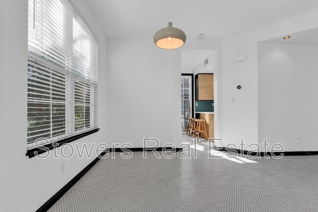 Building Photo - 1188 River Rock Lane