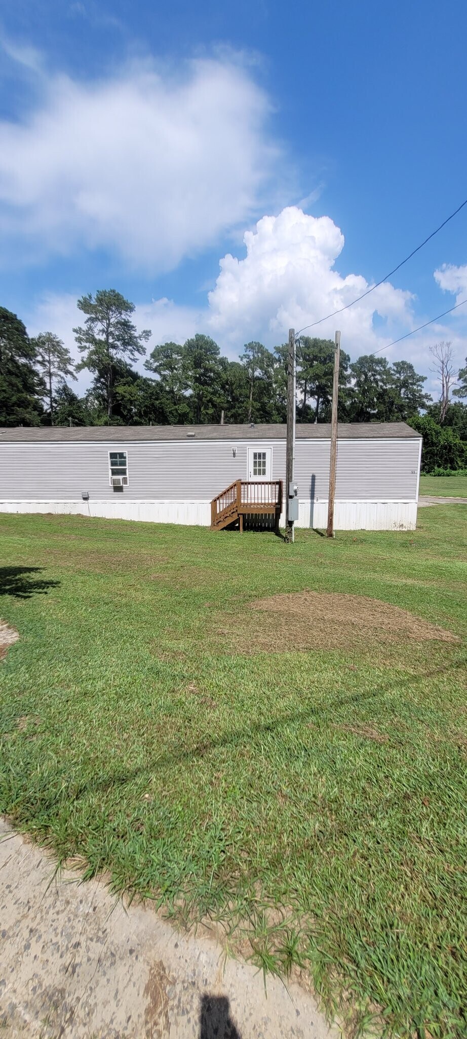 Building Photo - 437 Holt Ave