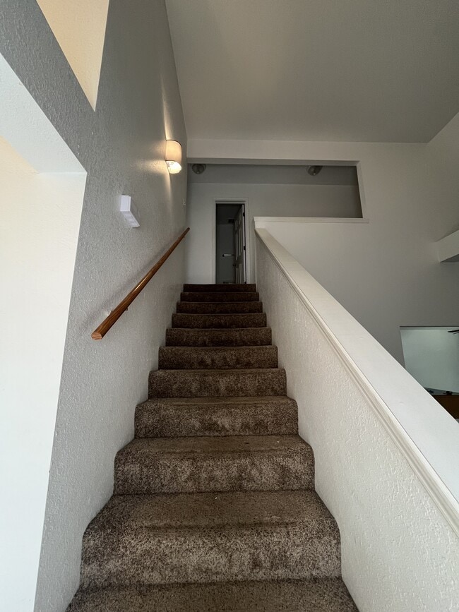 Building Photo - 509 Zoll St