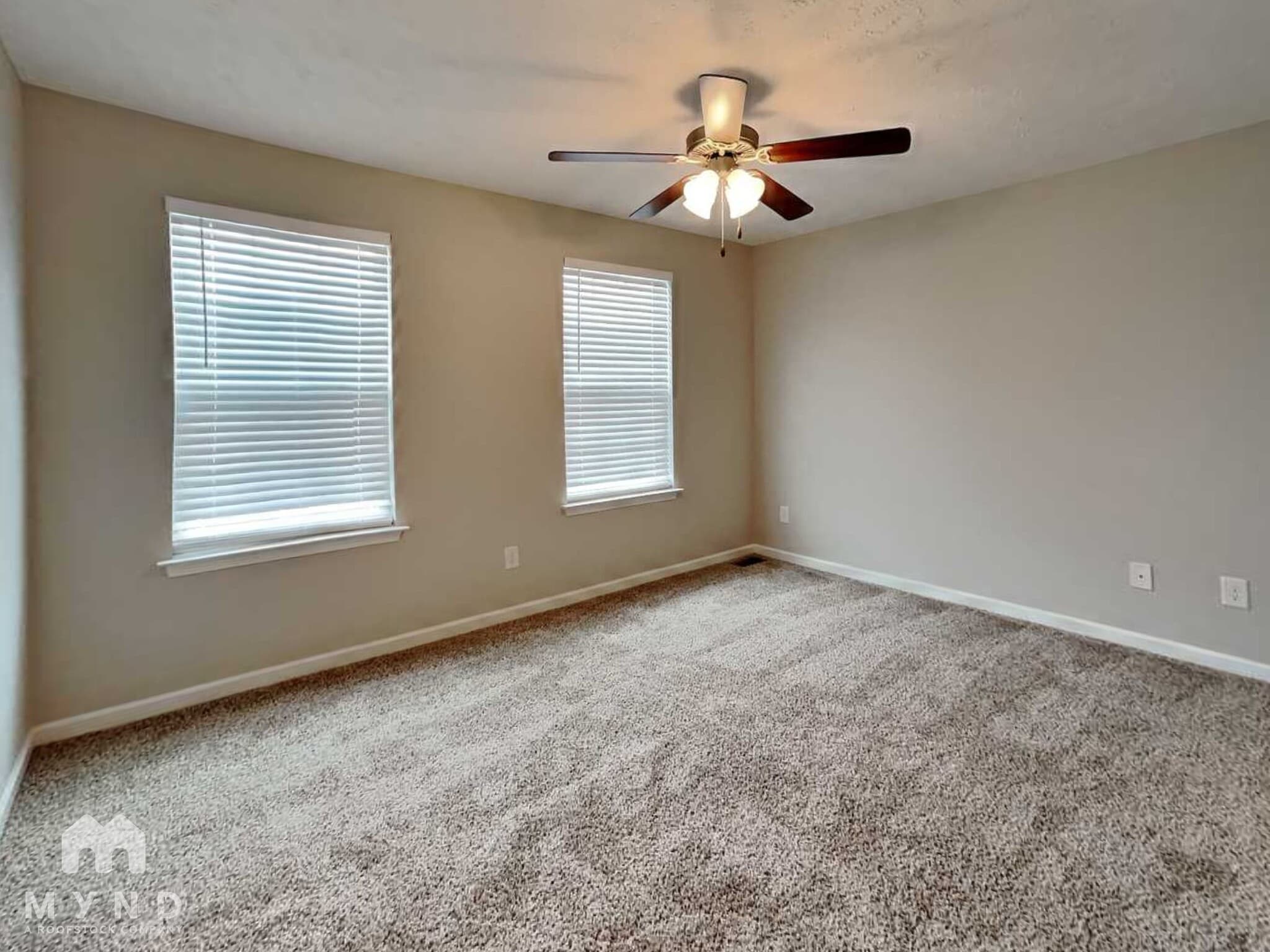 Building Photo - 423 John Deere Dr