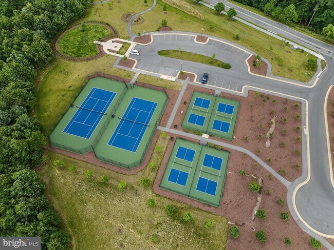 Building Photo - 124 Emperor Dr