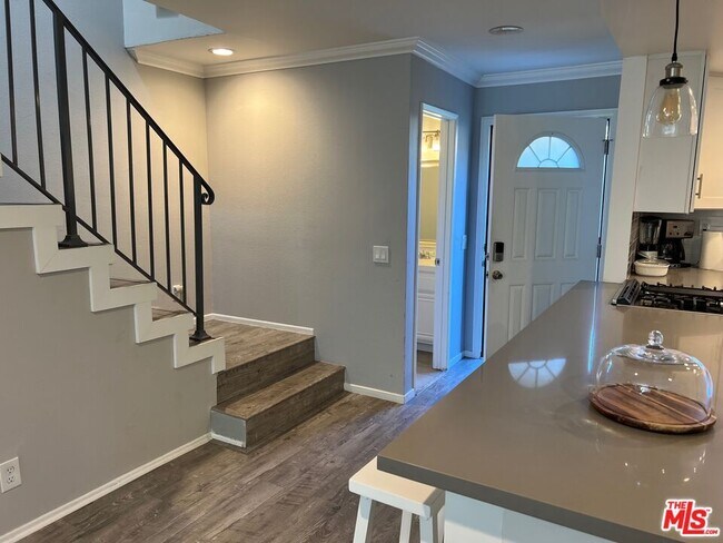 Building Photo - 1837 11th St