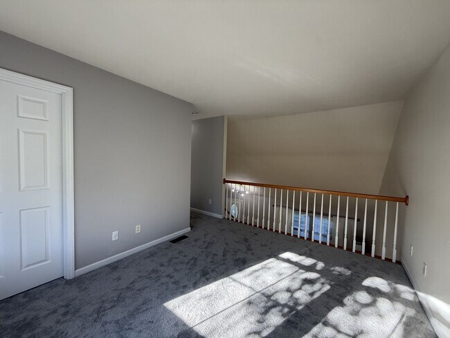 Building Photo - 210 Amblewood Way