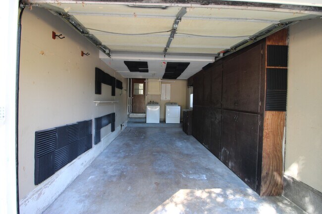 Building Photo - 59 Shirley Ln