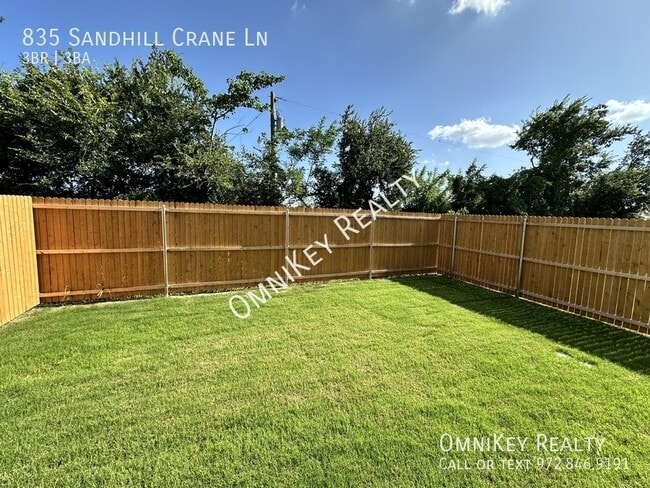 Building Photo - 835 Sandhill Crane Ln