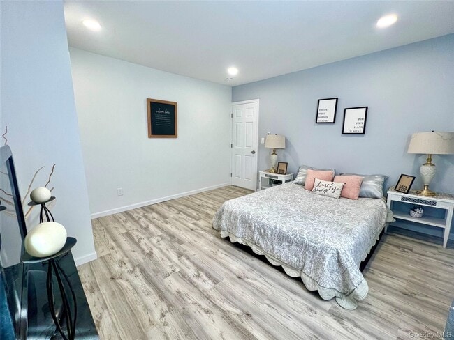 Building Photo - 126 W Main St