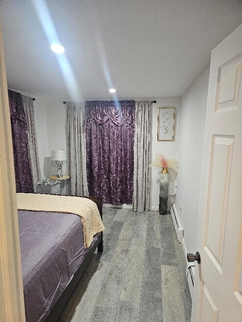 Building Photo - 4 Parente Ln N