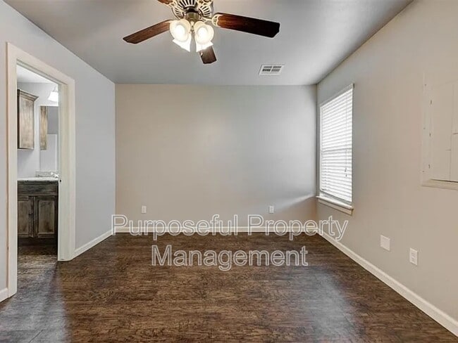 Building Photo - 4309 Edinburg Way
