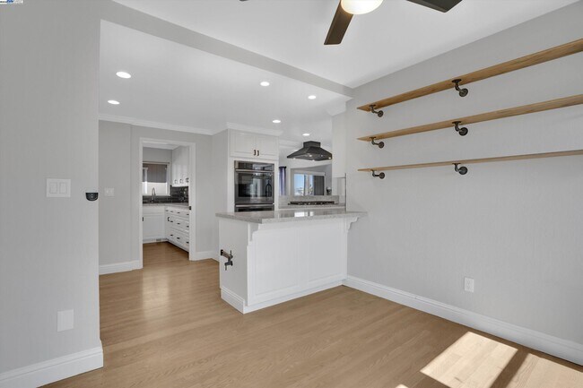 Building Photo - 5055 Discovery Point