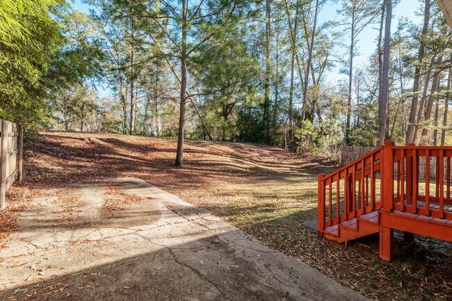 Building Photo - FULLY FURNISHED NORTH AUGUSTA HOME