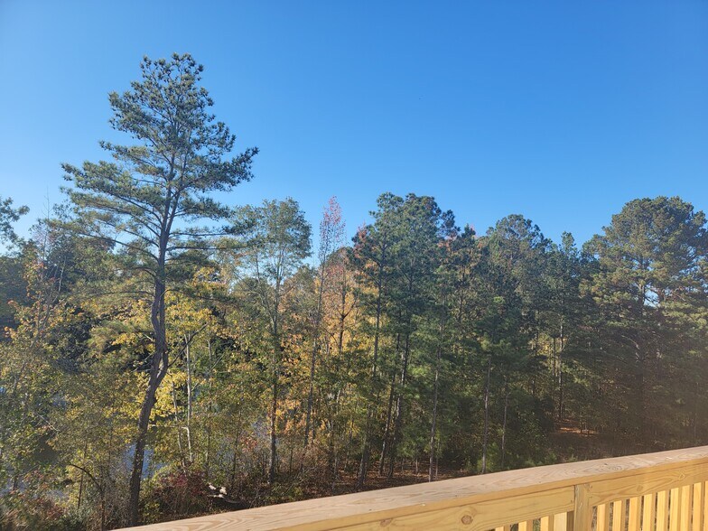 Building Photo - 2810 Farmhouse Dr