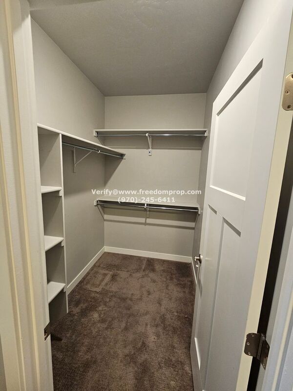 Building Photo - 2463 Flat Top Ln