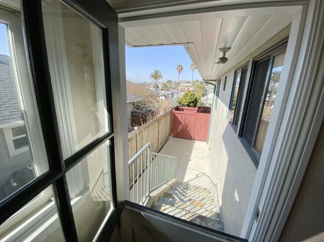 Rear yard area - 625 30th St
