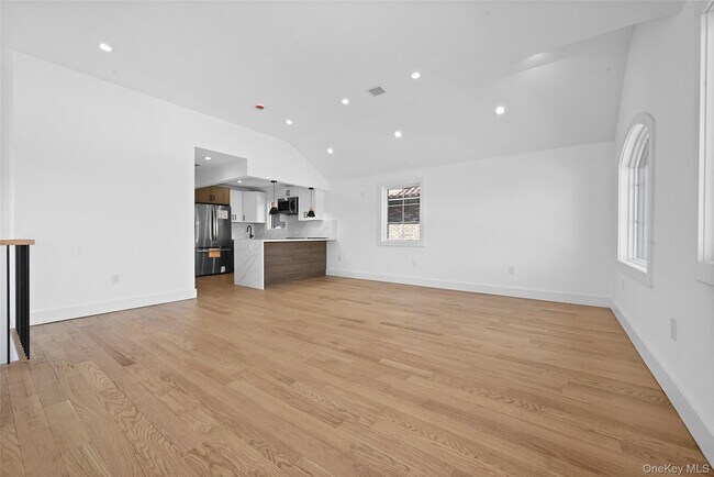 Building Photo - 38-40-40 215th St